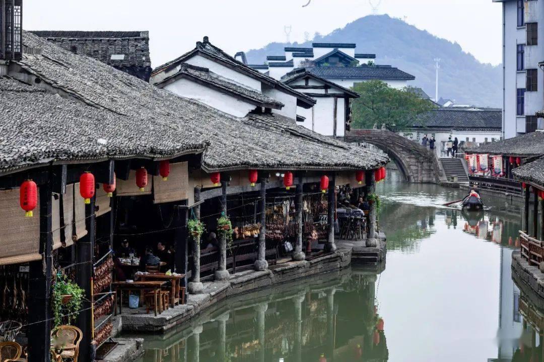 粉色凯蒂屋逃脱